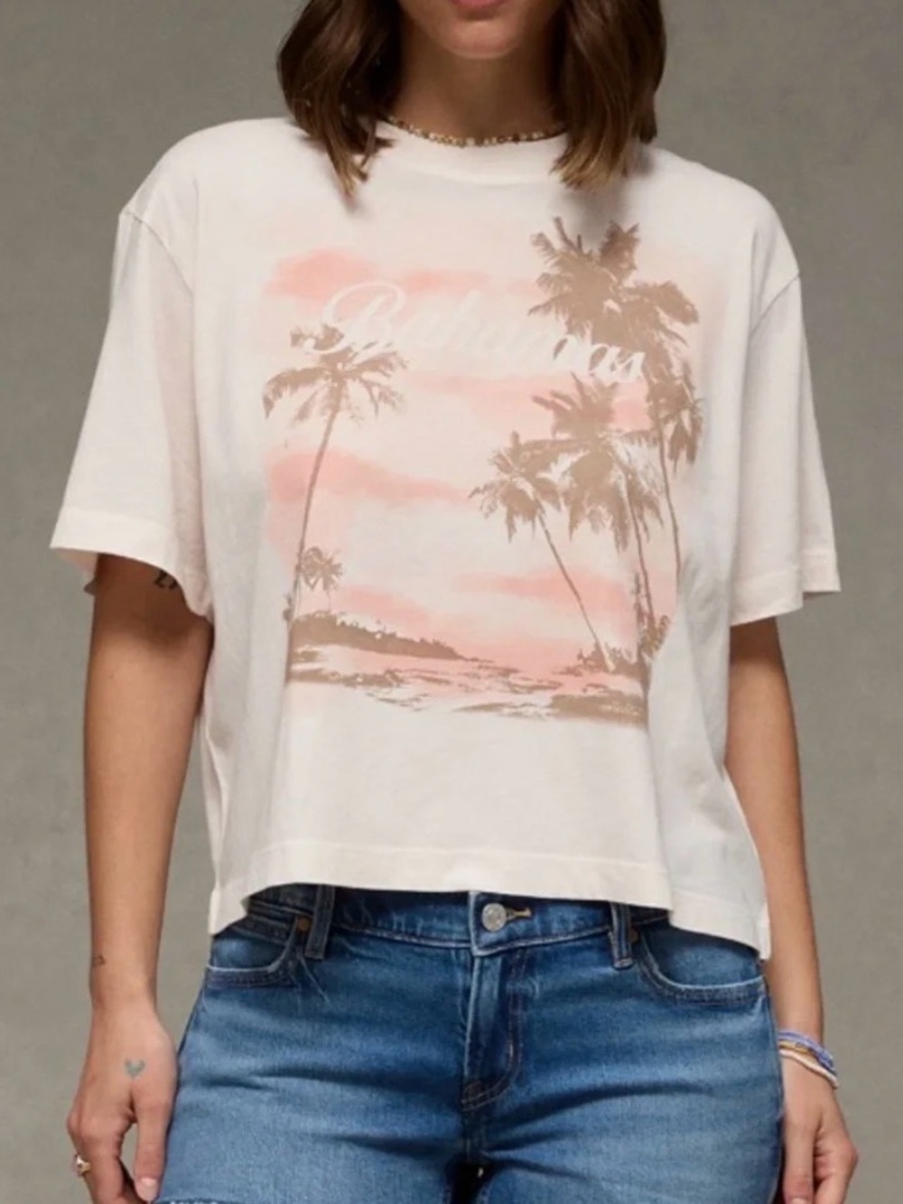 American Eagle Palm-Graphic Cropped Tee in White and Blush